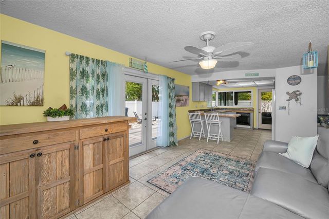 505 WHISPERING OAK DRIVE, Tarpon Springs, FL 34689
