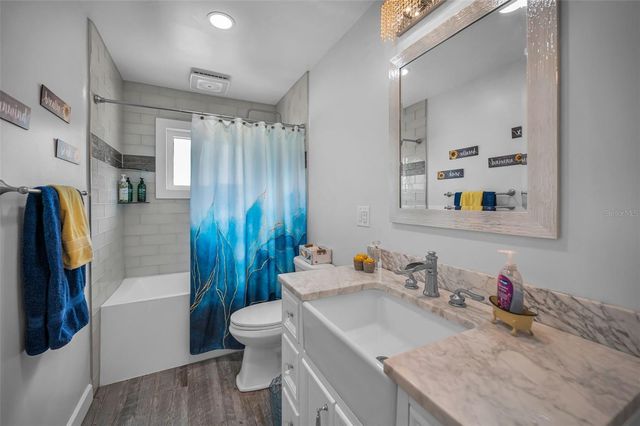 505 WHISPERING OAK DRIVE, Tarpon Springs, FL 34689