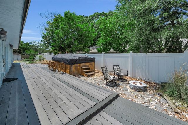 505 WHISPERING OAK DRIVE, Tarpon Springs, FL 34689