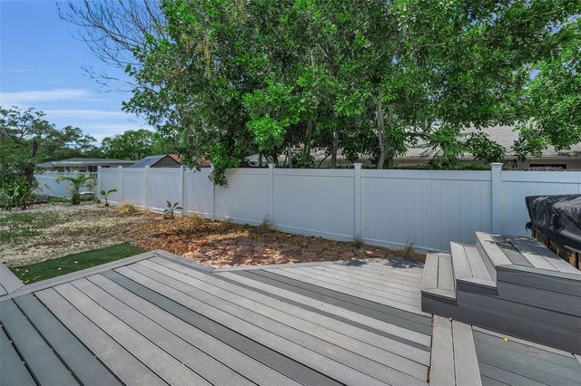 505 WHISPERING OAK DRIVE, Tarpon Springs, FL 34689