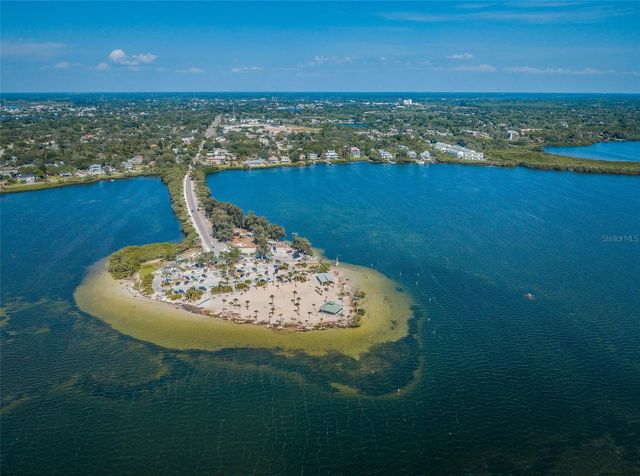 505 WHISPERING OAK DRIVE, Tarpon Springs, FL 34689