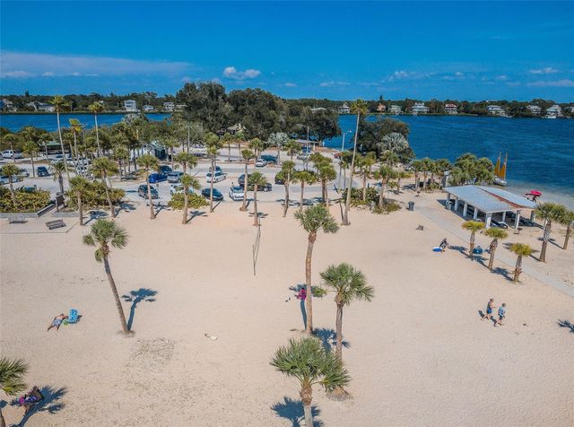 505 WHISPERING OAK DRIVE, Tarpon Springs, FL 34689