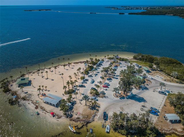 505 WHISPERING OAK DRIVE, Tarpon Springs, FL 34689
