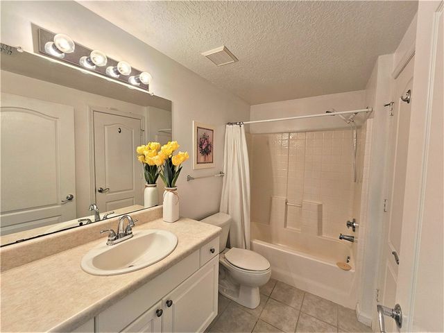 5050 Fairways Circle E301, Vero Beach, FL 32967