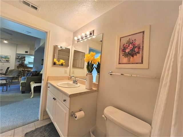 5050 Fairways Circle E301, Vero Beach, FL 32967