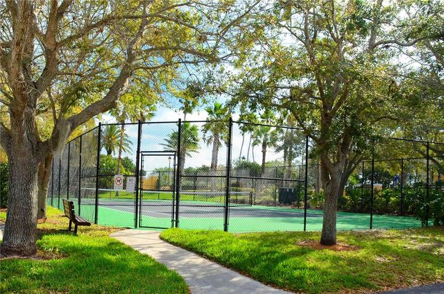 5050 Fairways Circle E301, Vero Beach, FL 32967