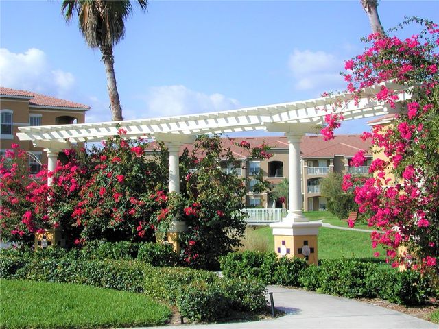 5050 Fairways Circle E301, Vero Beach, FL 32967