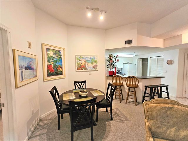 5050 Fairways Circle E301, Vero Beach, FL 32967