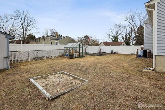 80 Easton Avenue, Spotswood, NJ 08884