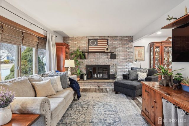 80 Easton Avenue, Spotswood, NJ 08884