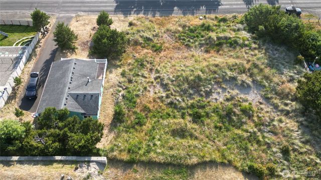 32900 I Street, Ocean Park, WA 98640