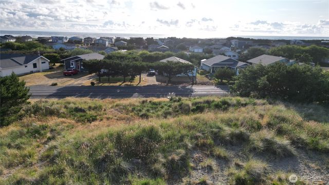 32900 I Street, Ocean Park, WA 98640