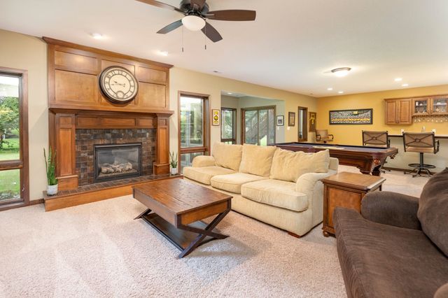 15301 Maple Drive, Urbandale, IA 50323