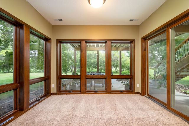 15301 Maple Drive, Urbandale, IA 50323