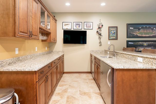 15301 Maple Drive, Urbandale, IA 50323