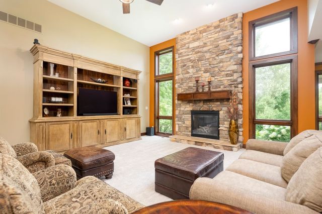 15301 Maple Drive, Urbandale, IA 50323