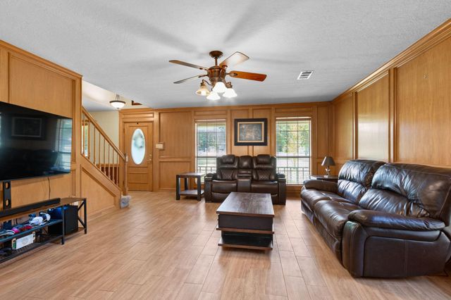 31610 Debbi Lane, Magnolia, TX 77355