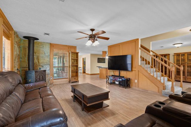 31610 Debbi Lane, Magnolia, TX 77355