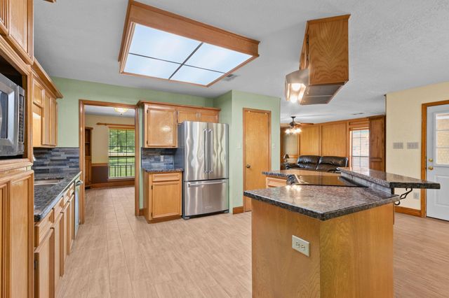 31610 Debbi Lane, Magnolia, TX 77355