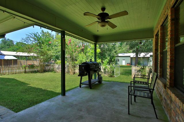 31610 Debbi Lane, Magnolia, TX 77355