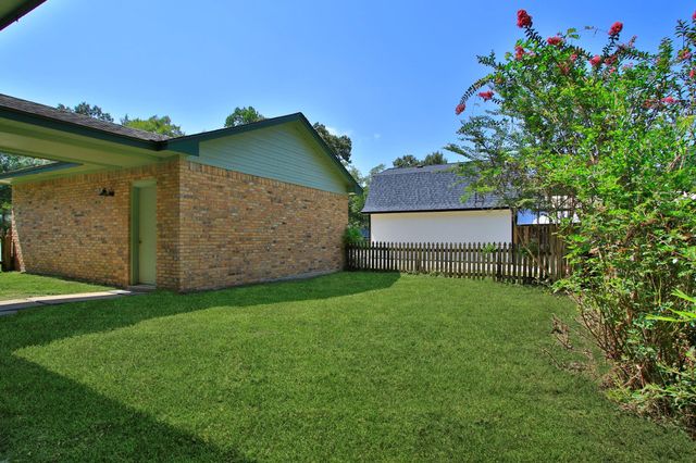 31610 Debbi Lane, Magnolia, TX 77355