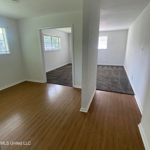 4000 Oak Avenue, Gulfport, MS 39507