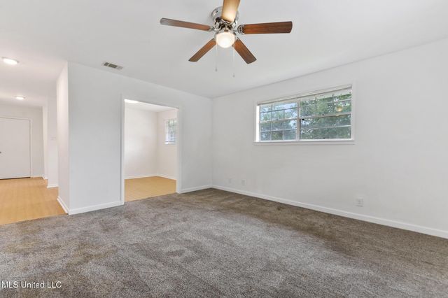 4000 Oak Avenue, Gulfport, MS 39507