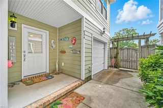 636 Foster LN, Virginia Beach, VA 23451