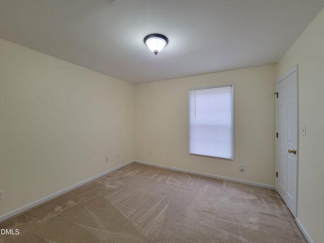 33 Cheltenham Drive, Clayton, NC 27520