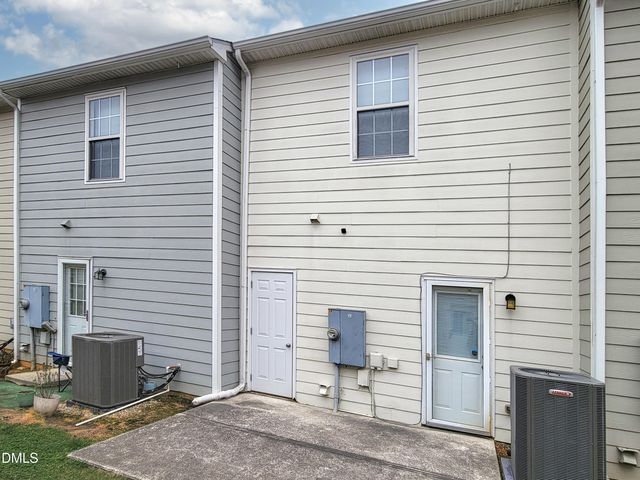 33 Cheltenham Drive, Clayton, NC 27520