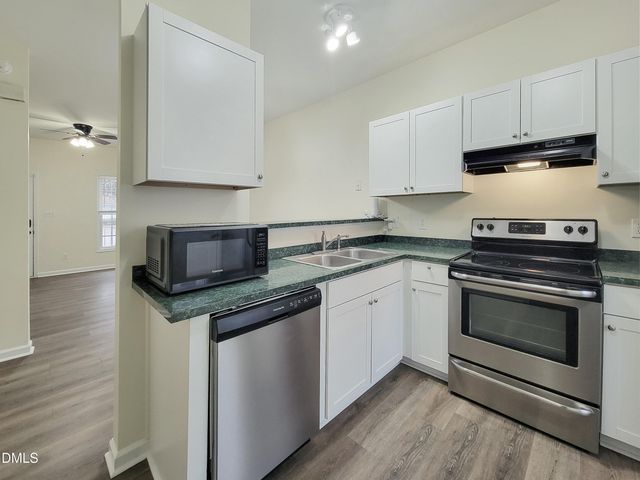 33 Cheltenham Drive, Clayton, NC 27520