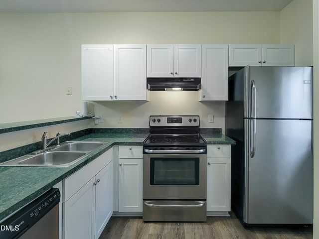 33 Cheltenham Drive, Clayton, NC 27520