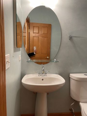 189 S Grove Avenue, Elgin, IL 60120