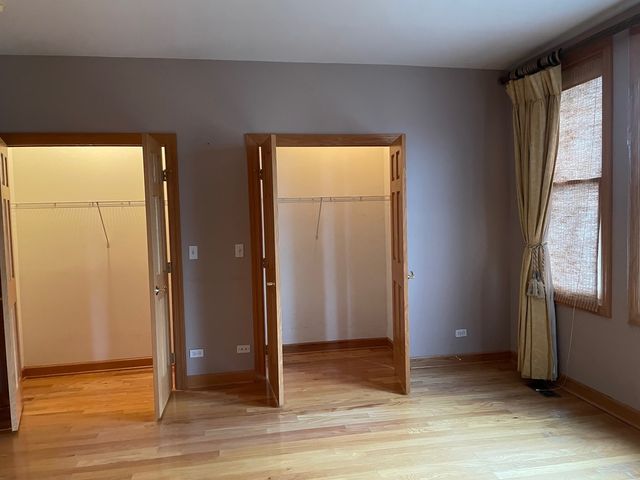 189 S Grove Avenue, Elgin, IL 60120