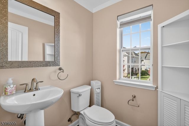 67 Grabowski Dr, Sayreville Boro, NJ 08859