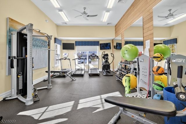 67 Grabowski Dr, Sayreville Boro, NJ 08859