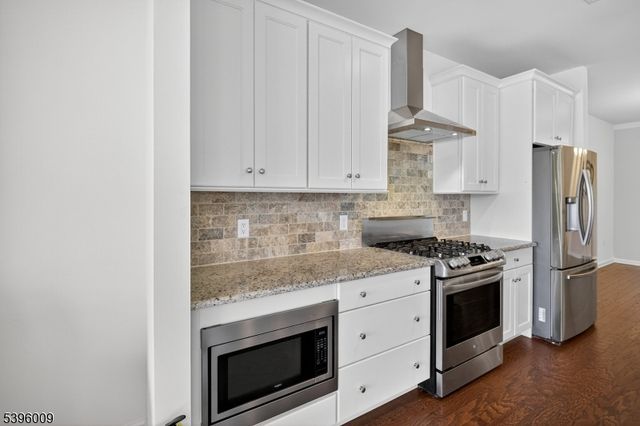 67 Grabowski Dr, Sayreville Boro, NJ 08859