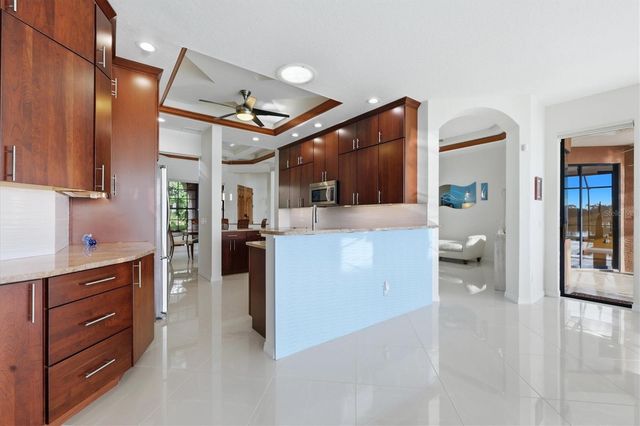 6610 WINDJAMMER PLACE, Lakewood Ranch, FL 34202