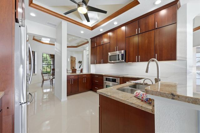 6610 WINDJAMMER PLACE, Lakewood Ranch, FL 34202