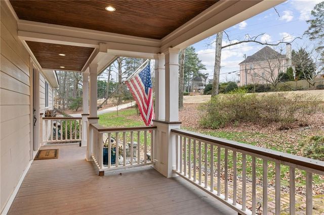 1429 Lakeview Road, Grayson, GA 30017