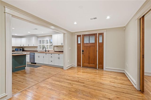 1429 Lakeview Road, Grayson, GA 30017