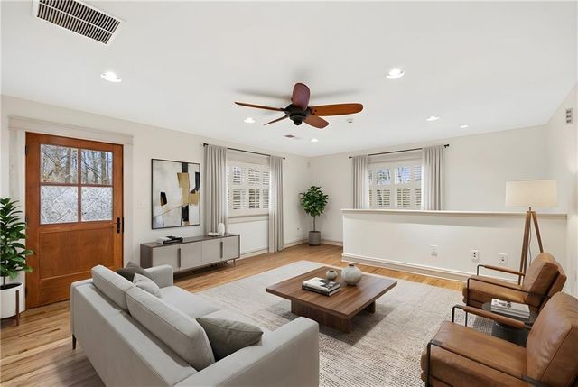 1429 Lakeview Road, Grayson, GA 30017