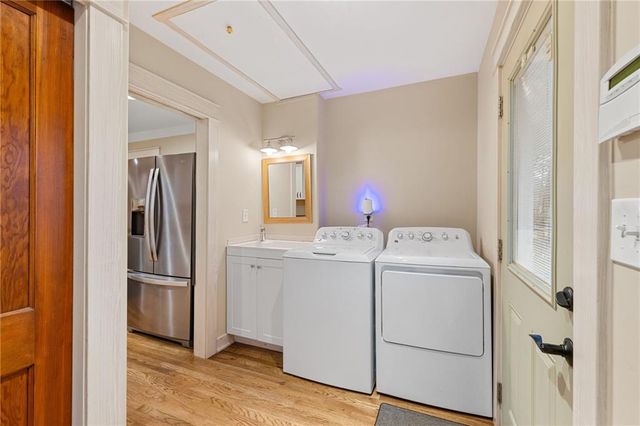 1429 Lakeview Road, Grayson, GA 30017