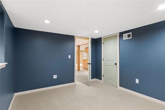 1429 Lakeview Road, Grayson, GA 30017