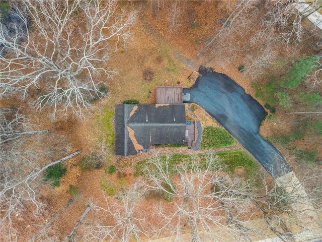 1429 Lakeview Road, Grayson, GA 30017