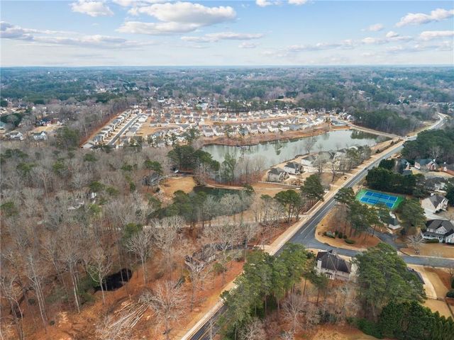 1429 Lakeview Road, Grayson, GA 30017