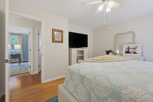 45 Surrey Dr, Mansfield, MA 02048