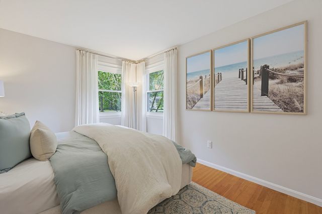 45 Surrey Dr, Mansfield, MA 02048