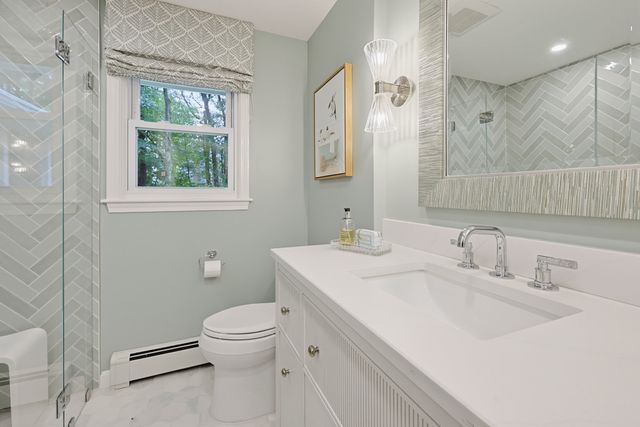 45 Surrey Dr, Mansfield, MA 02048