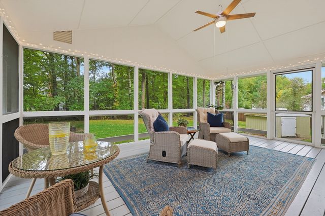 45 Surrey Dr, Mansfield, MA 02048